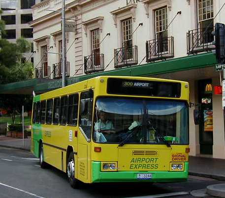 STA Airport Express Mercedes O405 PMC 3244